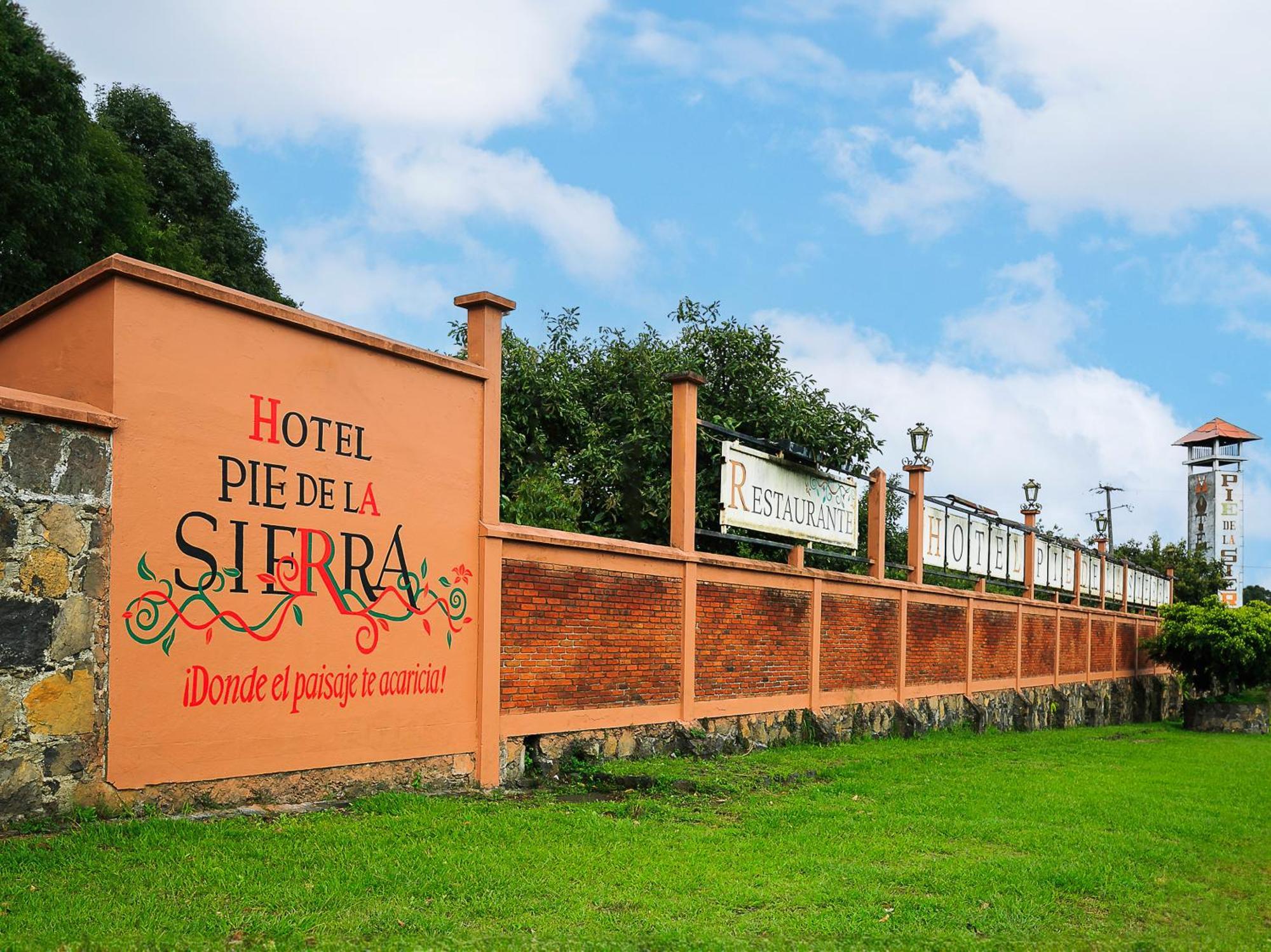 Hotel Pie De La Sierra Uruapan  Exterior photo